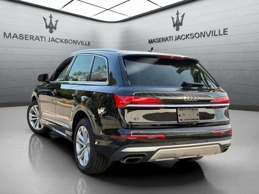 2025 Audi Q7 55 Premium Plus