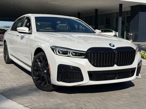 2022 BMW 750 i xDrive