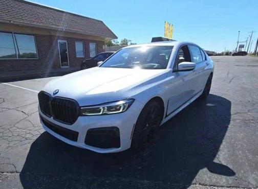 2022 BMW 750 i xDrive