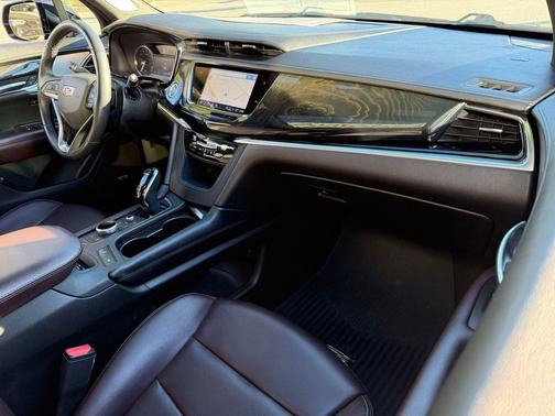 2022 Cadillac XT6 Premium Luxury AWD