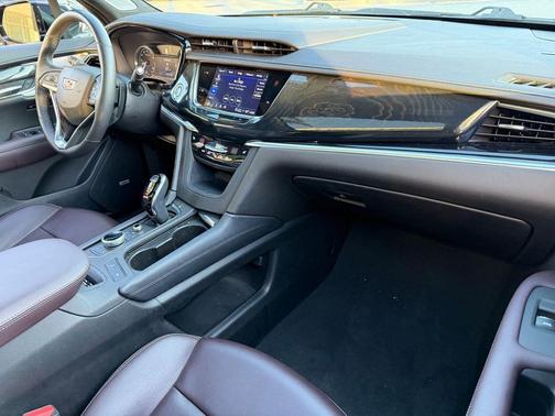 2022 Cadillac XT6 Premium Luxury AWD