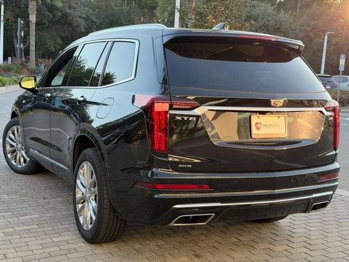 2022 Cadillac XT6 Premium Luxury AWD