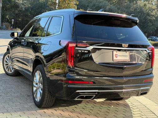 2022 Cadillac XT6 Premium Luxury AWD