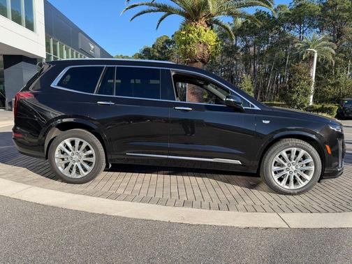 2022 Cadillac XT6 Premium Luxury AWD