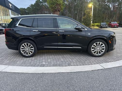 2022 Cadillac XT6 Premium Luxury AWD