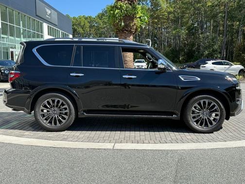 2024 Nissan Armada Platinum 2WD