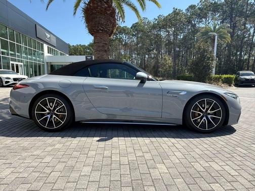 2022 Mercedes-Benz AMG SL 63 Base