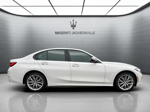 2023 BMW 330 xDrive