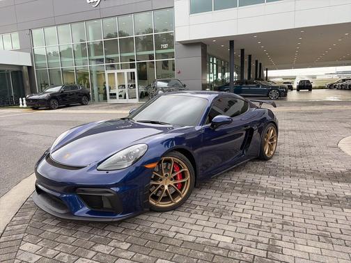 2022 Porsche 718 Cayman GT4
