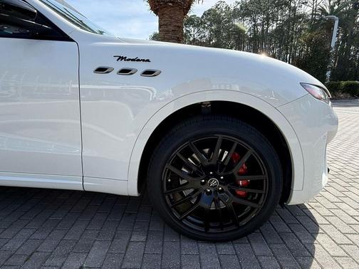 2022 Maserati Levante Modena