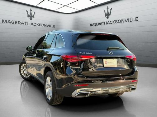 2025 Mercedes-Benz GLC 300 Base