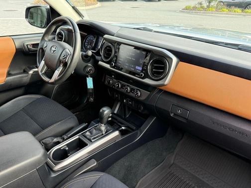 2020 Toyota Tacoma SR5