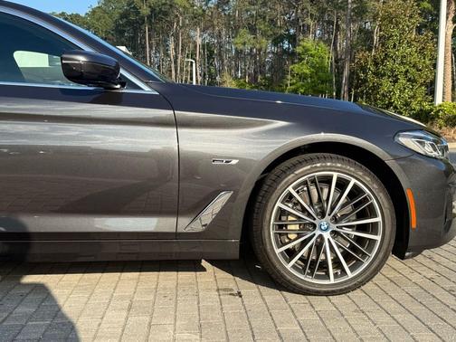 Dark Graphite Metallic 2023 BMW 530e Base