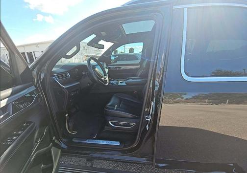 2023 Jeep Grand Wagoneer Series II 4x4