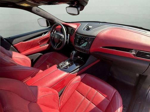 2023 Maserati Levante Modena
