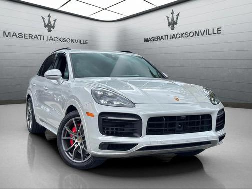 2022 Porsche Cayenne GTS