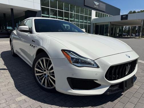 2022 Maserati Quattroporte Modena Q4
