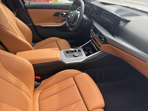 2025 BMW 330 xDrive