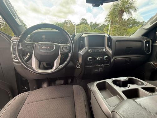 Onyx Black 2021 GMC Sierra 1500 SLE