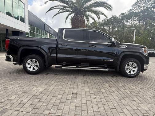 Onyx Black 2021 GMC Sierra 1500 SLE