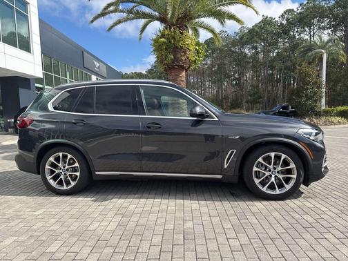 2023 BMW X5 PHEV xDrive45e