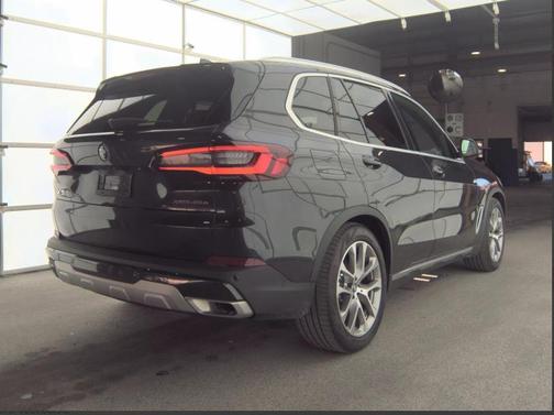 2023 BMW X5 PHEV xDrive45e