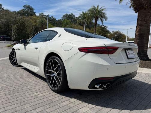 2024 Maserati GranTurismo Modena