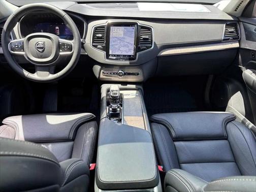 2023 Volvo XC90 B6 Ultimate 7-Seater