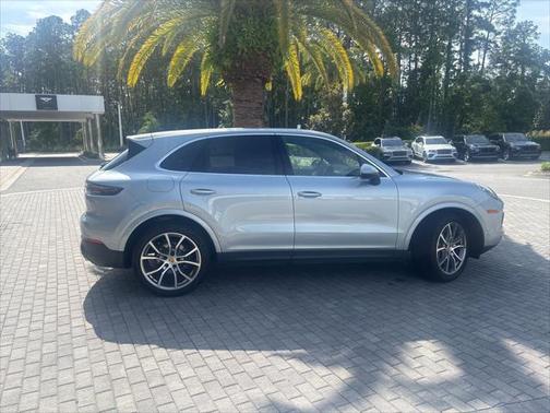 2021 Porsche Cayenne Base