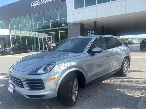 2021 Porsche Cayenne Base