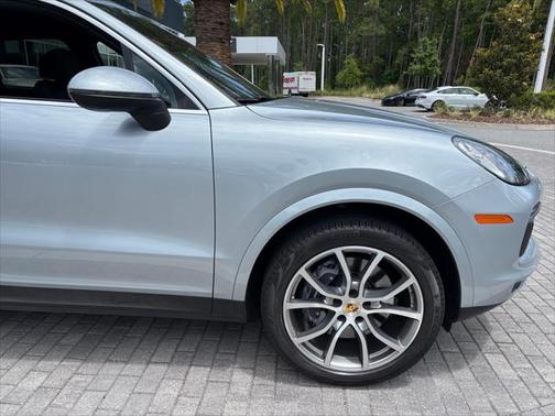 2021 Porsche Cayenne Base
