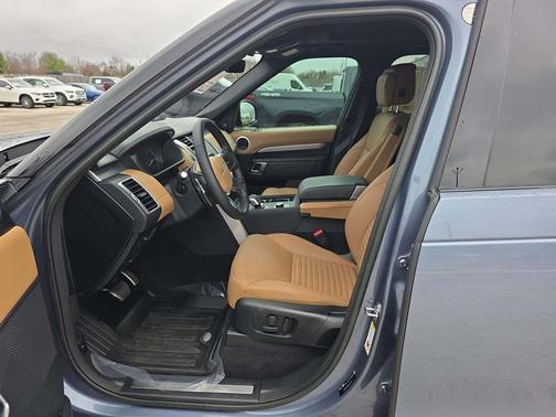 2023 Land Rover Discovery P360 HSE R-Dynamic