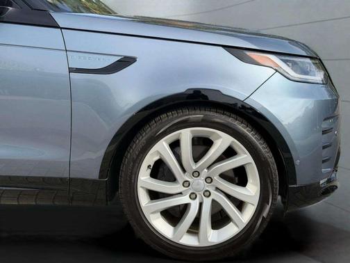 2023 Land Rover Discovery P360 HSE R-Dynamic