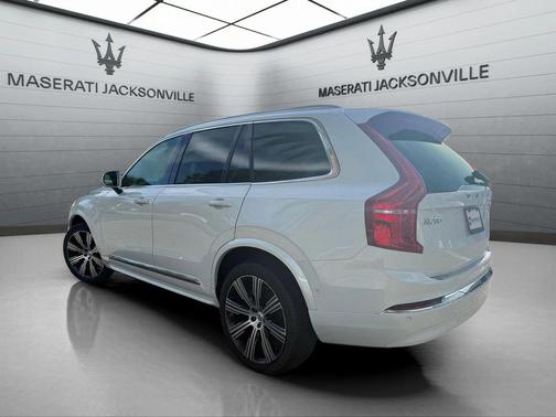 Crystal White Metallic 2023 Volvo XC90 B6 Ultimate 7-Seater