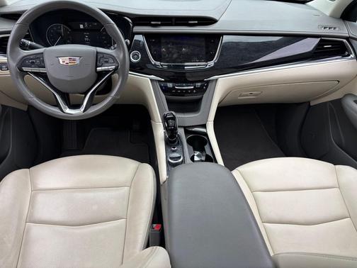 2023 Cadillac XT6 Premium Luxury FWD
