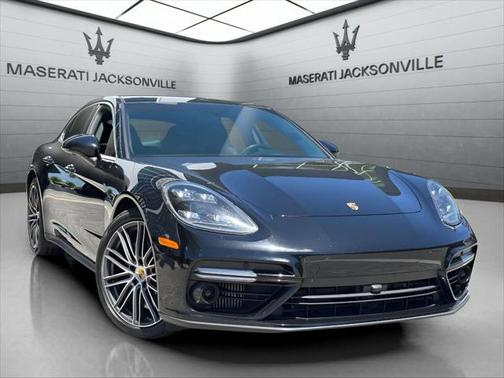 2017 Porsche Panamera Turbo