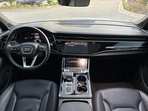 2021 Audi Q7 55 Premium Plus