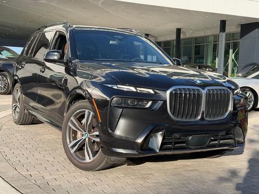 2023 BMW X7 xDrive40i
