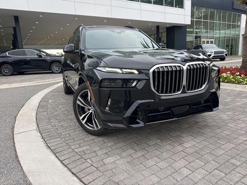 2023 BMW X7 xDrive40i