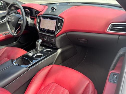 2022 Maserati Ghibli Modena