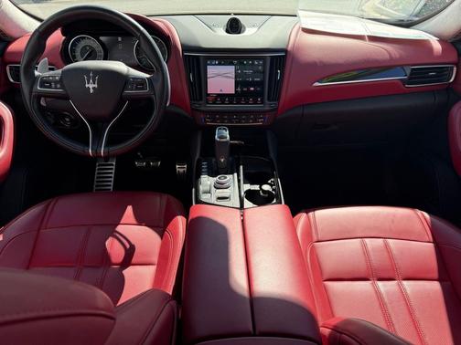 2022 Maserati Levante Modena