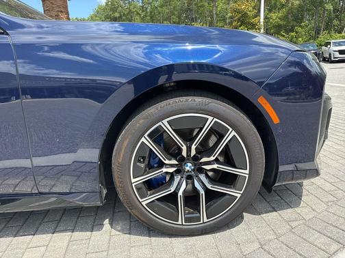 Tanzanite Blue II Metallic 2025 BMW 760 xDrive