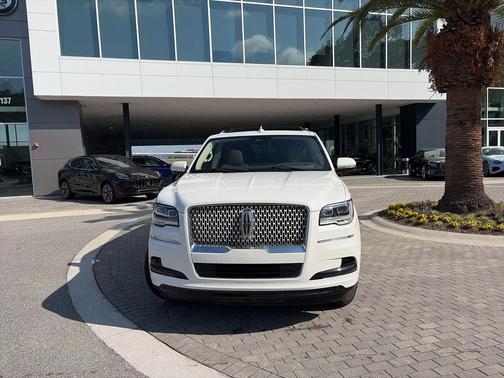 2024 Lincoln Navigator Reserve