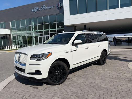 2024 Lincoln Navigator Reserve