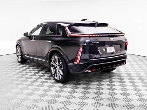 Stellar Black Metallic 2025 Cadillac LYRIQ Luxury