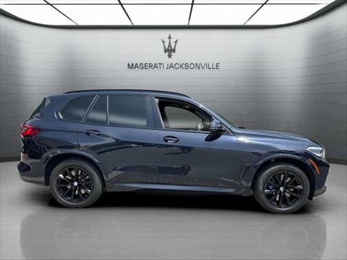 2023 BMW X5 M50i