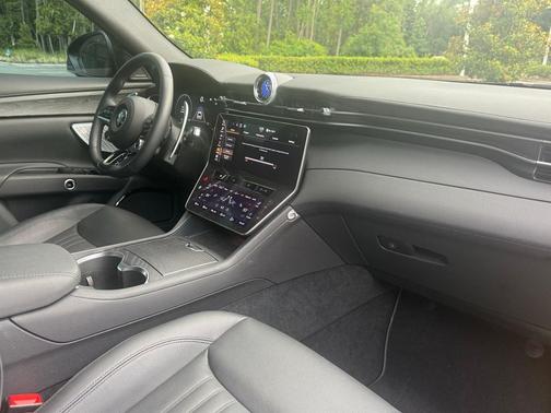 Nero Tempesta Metallic 2023 Maserati Grecale Modena