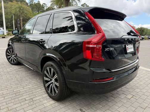 2023 Volvo XC90 B5 Core
