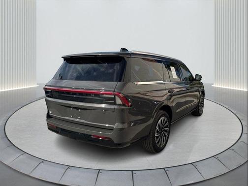 2025 Lincoln Navigator Black Label
