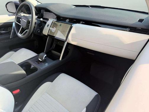 2024 Land Rover Discovery Sport Core S
